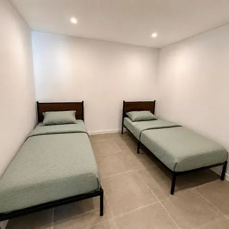 Pinehills Retreat - Ac - Near Lisbon And Santa Cruz 度假居